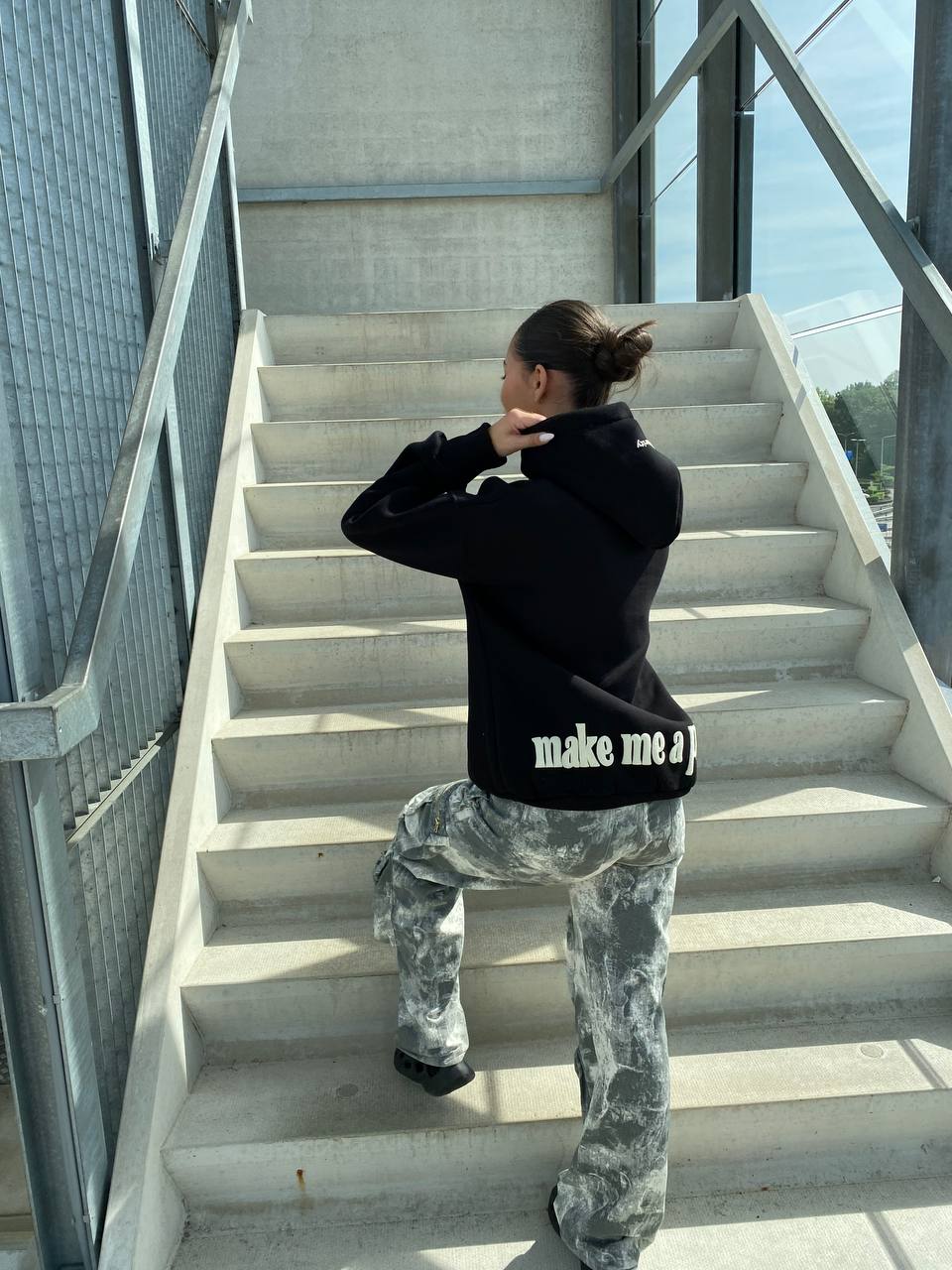 Priority Hoodie - Zwart